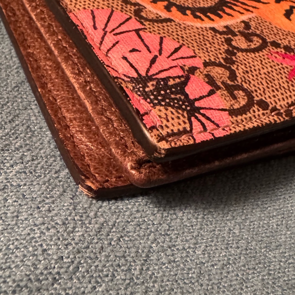Gucci Tiger Pattern Bifold Wallet - Picture 8 of 11
